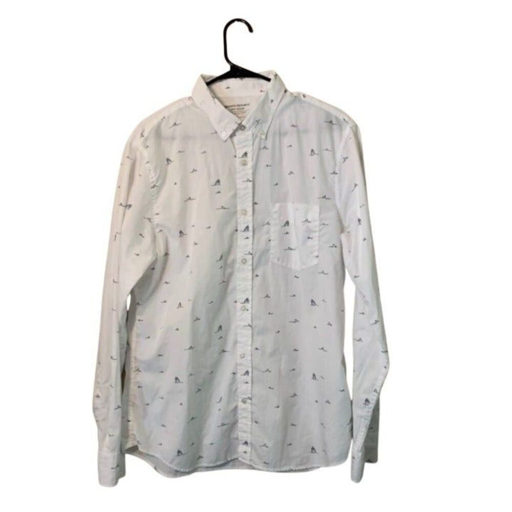 Banana Republic Longsleeve White Button-down Shark print shirt large